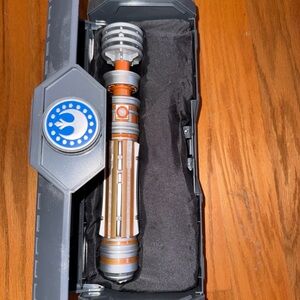 Leia organa legacy Lightsaber hilt with Case Star Wars galaxy’s edge